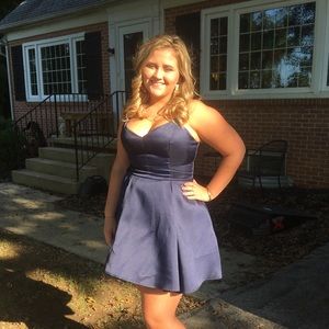 Meet your Posher, Samantha